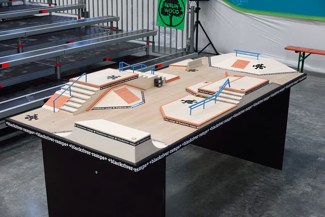 Fast Fingers 20 (2019) contest action.
